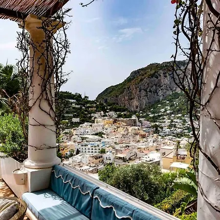 Beautiful With View In The Heart Of * Κάπρι