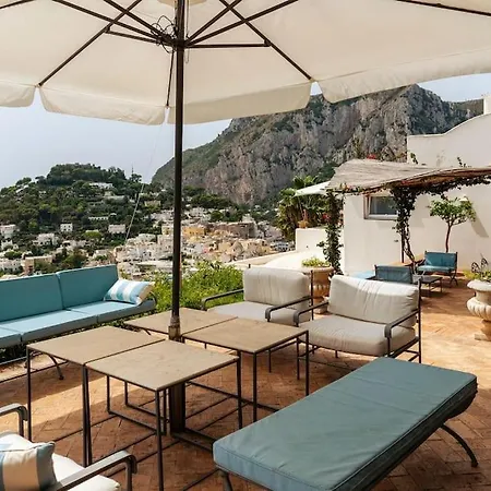 Σπίτι διακοπών Beautiful With View In The Heart Of Κάπρι
