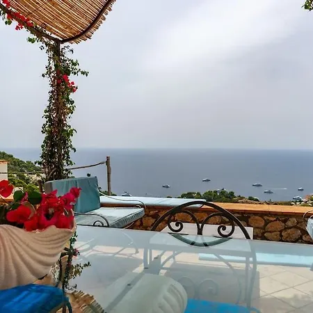 Beautiful With View In The Heart Of Holiday home Capri
